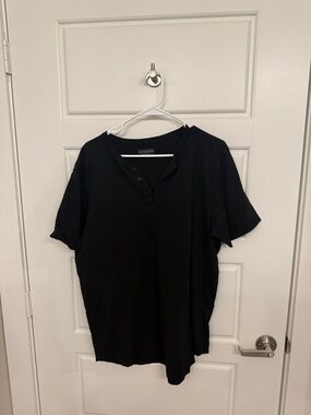 Goodlife Men’s Short Sleeve Henley Size XL